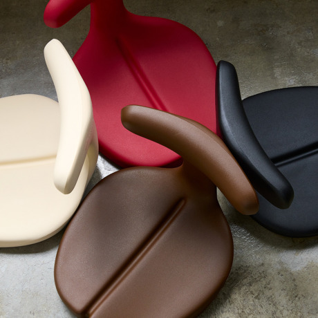 デスクワークの姿勢問題を解決する、おすすめグッズ13選｜グッズ選びで仕事の能率とモチベーションをUP