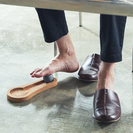 デスクワークの姿勢問題を解決する、おすすめグッズ13選｜グッズ選びで仕事の能率とモチベーションをUP