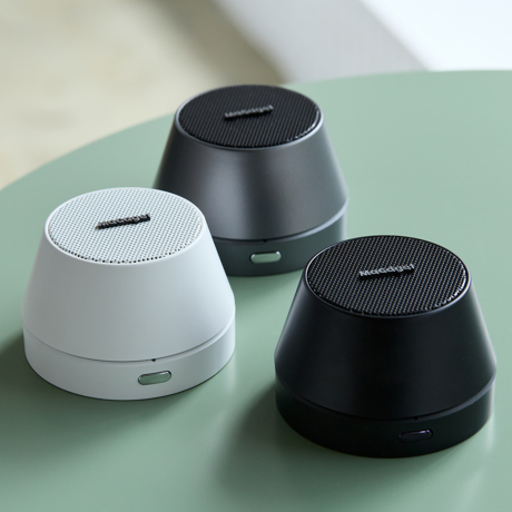 スマホにまつわる便利グッズで、快適なモバイルライフを｜プラスするだけでこんなに便利になるなんて！
