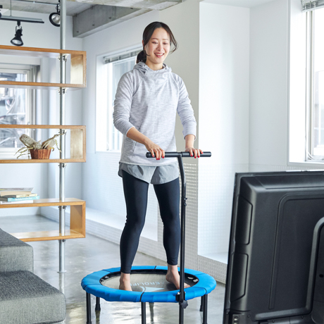 自宅トレーニング器具はコンパクトで本格的なものを選ぶ 仕事や家事の合間に使えるトレーニング器具6選 Monoco