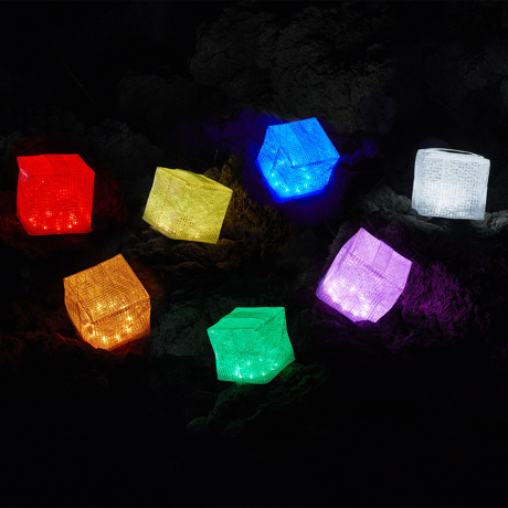 インテリアをおしゃれにするランタン。光の魔法で毎日に彩を｜おしゃれ＆上質なランタンでインテリアを格上げ