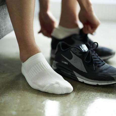 ムレない靴下で年中快適！履くだけで気持ち良い靴下｜べたつき知らず、冷え知らずの靴下を手に入れよう。