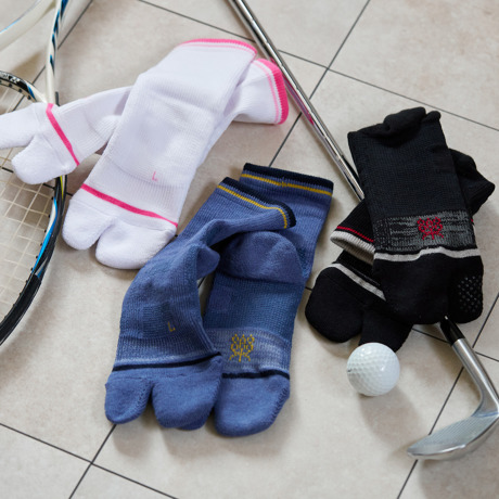 靴下を男性にプレゼントするなら、おしゃれ&高機能なものを｜ビジネス用からカジュアルなタイプまでご紹介