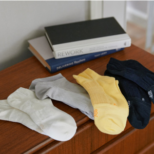 靴下を男性にプレゼントするなら、おしゃれ&高機能なものを