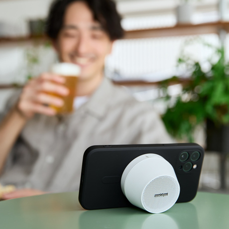 庭キャンプを、おしゃれに楽しめむための便利グッズ15選｜ランタンや折りたたみイスに、ビールサーバーなど