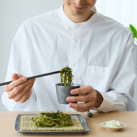 お盆の手土産は、気軽に口にできて日持ちするものがおすすめ｜個包装レトルト食品、夏に飲みたい飲料など15選