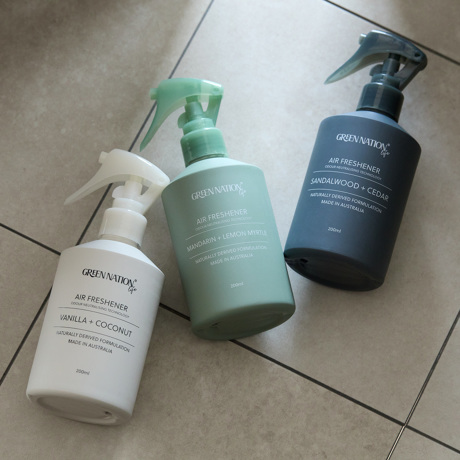 ウッド系ルームフレグランスで、部屋を心地よい香りに｜キャンドル、ミストなど、さまざまなタイプをご紹介