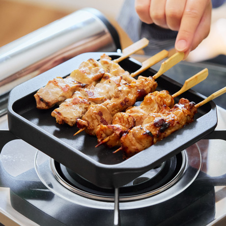 理想のトースト・焼き魚、わが家でできた！｜純度99.9％“炭プレート”でサクッ、ふわっ、旨