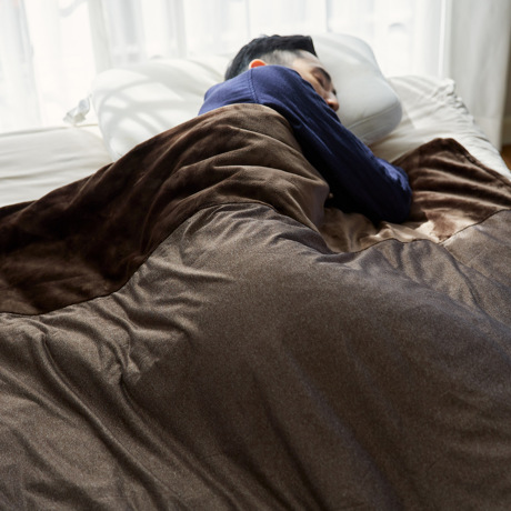 毛布とふとんが、“ぬくぬく婚”