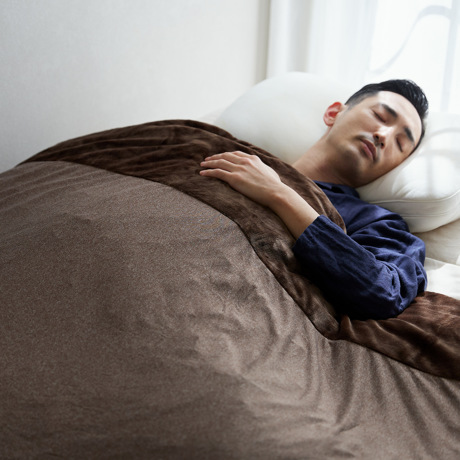 毛布とふとんが、“ぬくぬく婚”