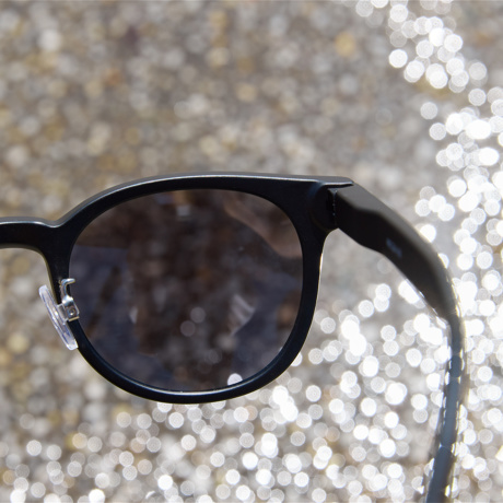 ギラつき OFF、景色 ON！｜偏光・調光・UV99.9％カットのおしゃれグラス