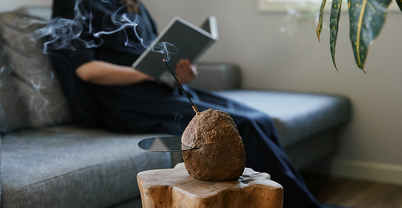 お香で、チェックイン｜心旅する、“香水仕立て”のインセンス
