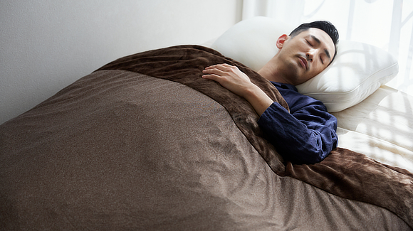 毛布とふとんが、“ぬくぬく婚”｜6層構造の発熱毛布とふとんが一体化