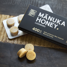 マヌカハニーをゆっくり喉へ